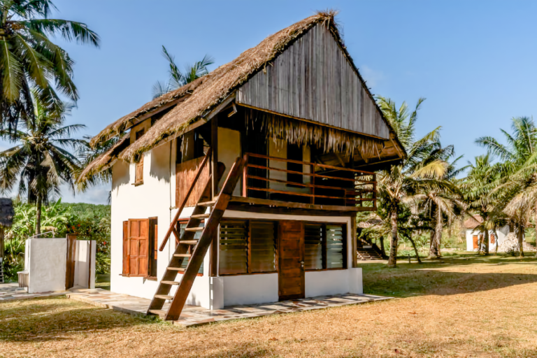 family-exterior-side-view
