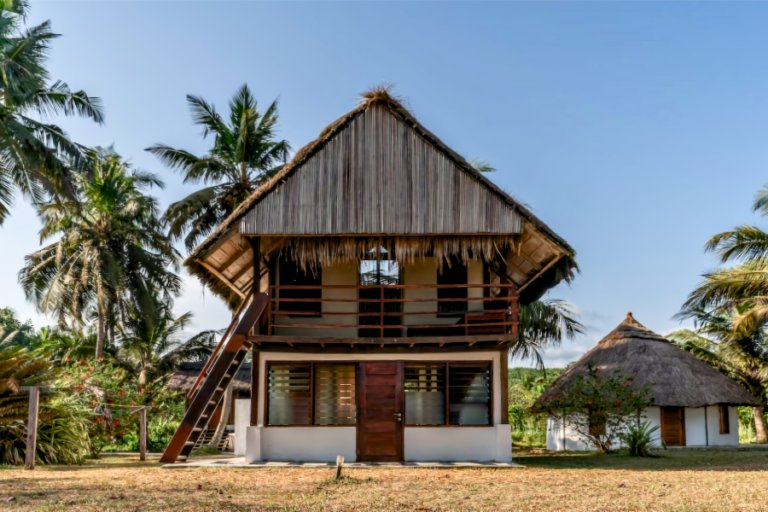 palms-villa-front