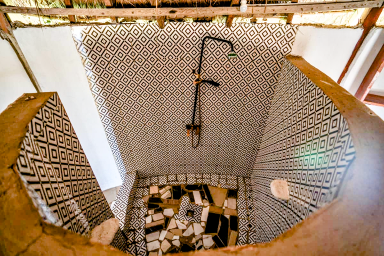 surf-interior-shower-webp