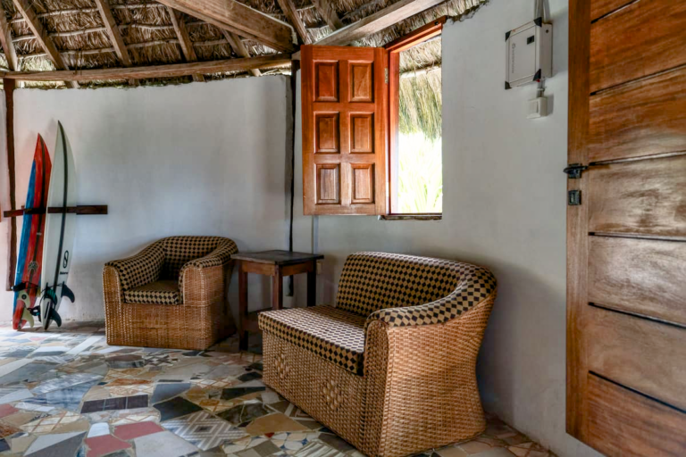 surf-interior-sitting-area